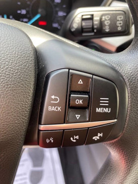 Used 2020 Ford Escape SE image 19