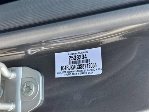 New 2025 Jeep Grand Cherokee L Altitude image 16