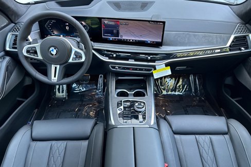 New 2026 BMW X7 M60i image 10