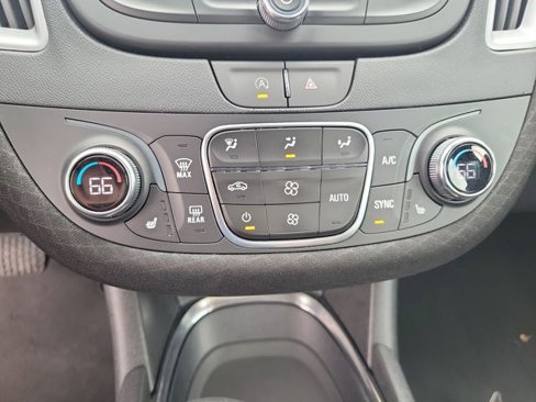 Used 2023 Chevrolet Malibu LT image 23