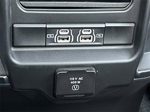 New 2026 RAM 1500 4x4 Crew Cab image 34