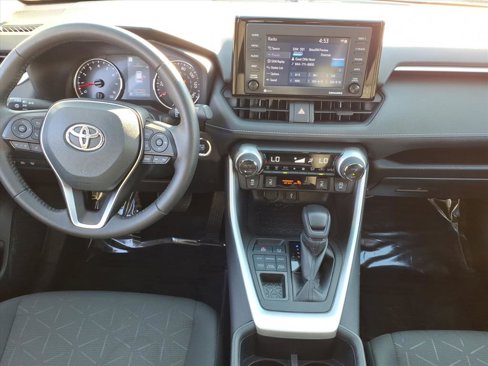 Certified 2022 Toyota RAV4 XLE image 9