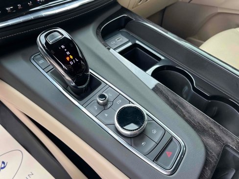 Used 2023 Cadillac Escalade Premium Luxury image 29