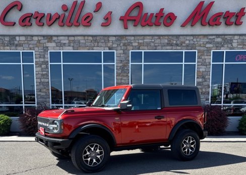Used 2024 Ford Bronco Badlands image 1