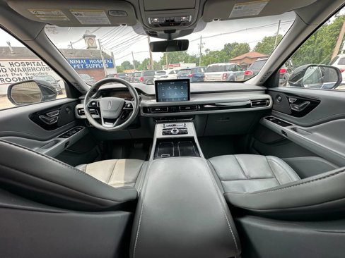 Used 2021 Lincoln Aviator Reserve w/ Class IV Trailer Tow Package image 16