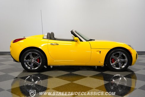 Used 2007 Pontiac Solstice GXP w/ Premium Package image 14