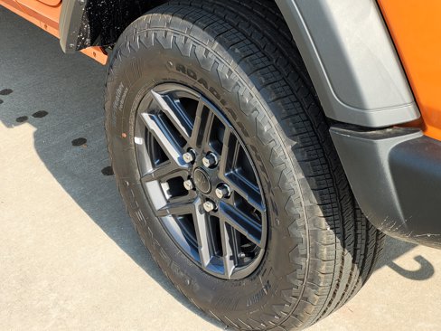 New 2025 Jeep Wrangler Sport S image 5