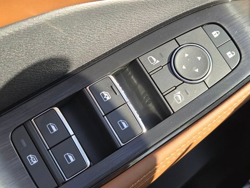 New 2026 Nissan Rogue Platinum image 23