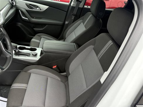 New 2025 Chevrolet Blazer LT w/ Midnight/Sport Edition image 6