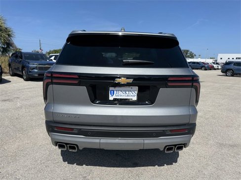 New 2025 Chevrolet Traverse LT w/ Driver Confidence Package image 5