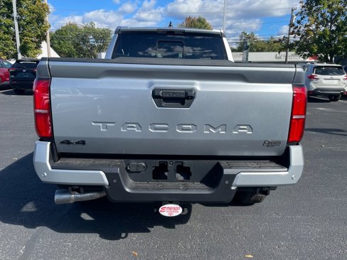 New 2025 Toyota Tacoma TRD Off-Road image 4