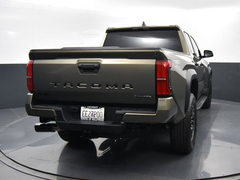 Used 2025 Toyota Tacoma TRD Off-Road image 29