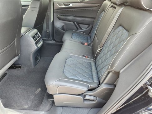 New 2025 Volkswagen Atlas Cross Sport SEL Premium R-Line image 29