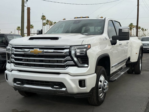 Used 2024 Chevrolet Silverado 3500 High Country w/ High Country Premium Package image 1