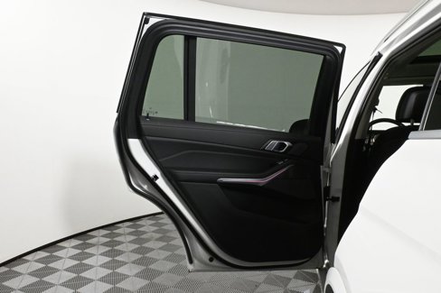 Used 2025 BMW X7 xDrive40i w/ Premium Package image 31