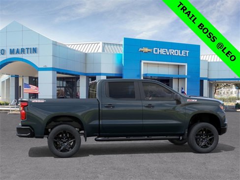 New 2026 Chevrolet Silverado 1500 Custom Trail Boss w/ LPO, Dark Essentials Package image 5