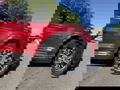 Used 2022 Ford Explorer Limited image 9