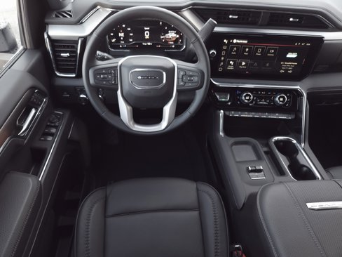 New 2025 GMC Sierra 3500 Denali w/ Denali Reserve Package image 13