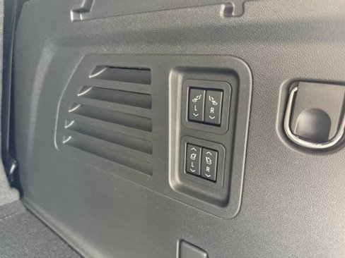 New 2026 Buick Enclave Sport Touring w/ Power Package image 11