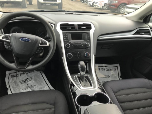 Used 2015 Ford Fusion SE image 43