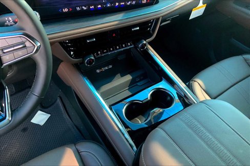 New 2026 Chevrolet Suburban High Country w/ Sun And Tow Package image 7