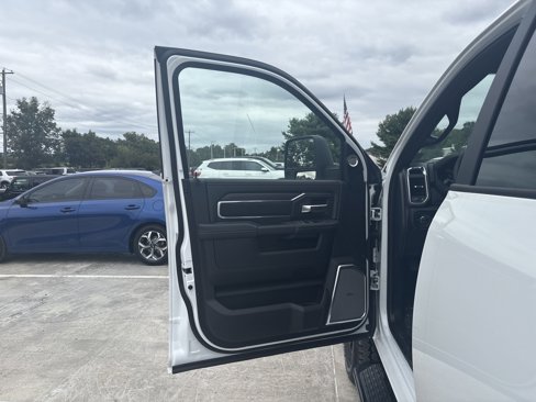 New 2025 RAM 2500 Laramie image 14