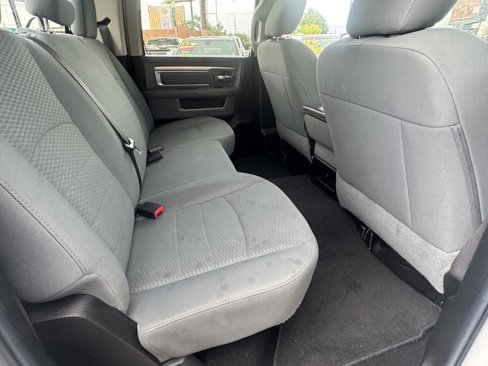 Used 2019 RAM 1500 Classic SLT image 13