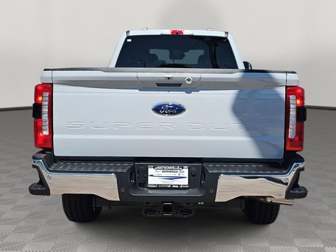 New 2026 Ford F350 4x4 Crew Cab Super Duty image 4