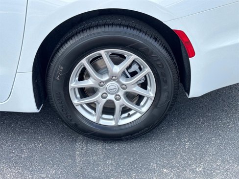 New 2026 Chrysler Pacifica Select image 11