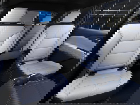 New 2026 Chevrolet Traverse High Country image 17