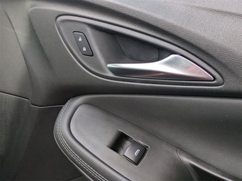 Used 2024 Buick Encore GX Sport Touring w/ Comfort Package image 32