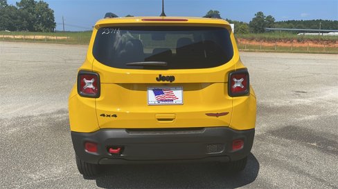 New 2023 Jeep Renegade Trailhawk w/ Sun/Sound Group image 4