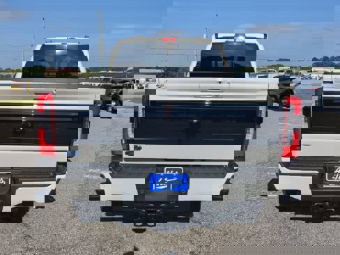 New 2026 Ford F250 Platinum image 4