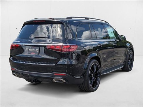 New 2025 Mercedes-Benz GLS 580 4MATIC image 2