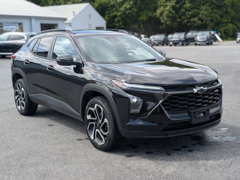 Used 2024 Chevrolet Trax RS w/ Driver Confidence Package image 12