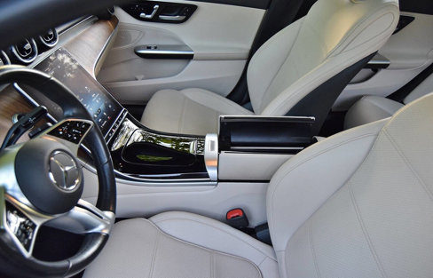 Used 2022 Mercedes-Benz C 300 4MATIC Sedan image 38