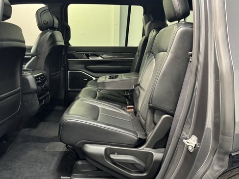 Used 2022 Jeep Wagoneer Series II w/ Premium Group I image 28