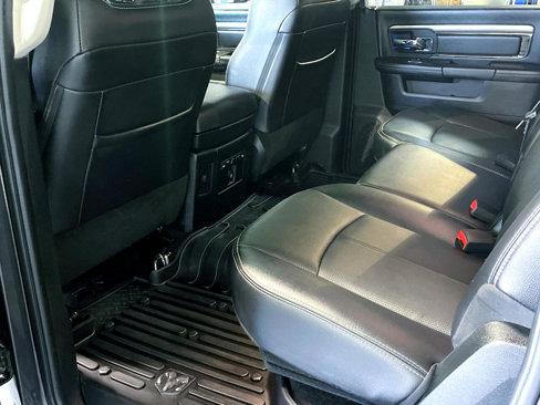 Used 2018 RAM 2500 Laramie w/ Sport Appearance Group image 11