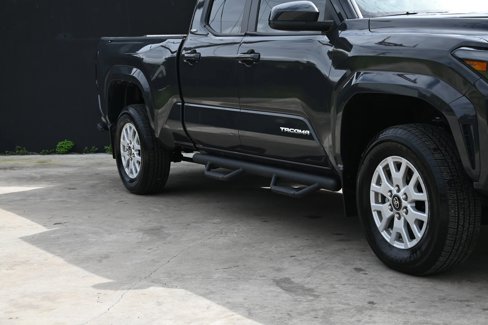 Used 2024 Toyota Tacoma SR5 image 9