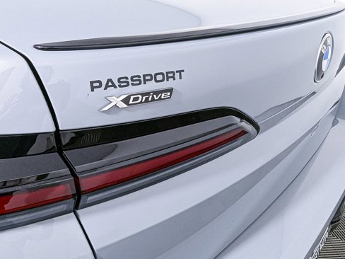 New 2026 BMW 740i xDrive image 5