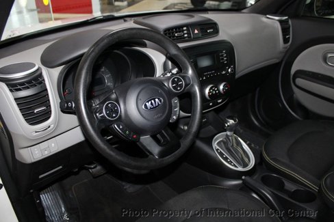 Used 2015 Kia Soul + image 12