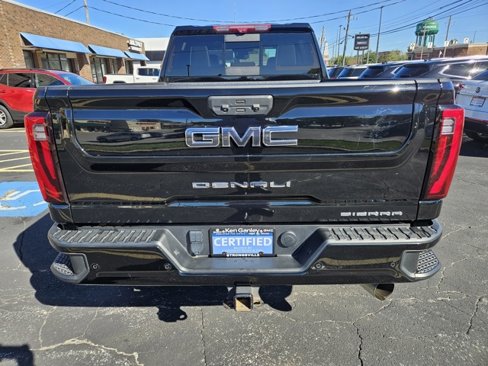 Certified 2024 GMC Sierra 2500 Denali Ultimate w/ Max Trailering Package image 6