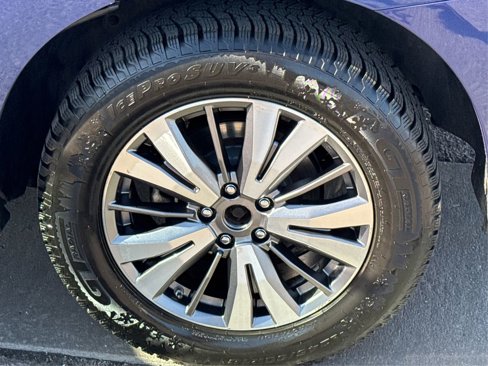 Used 2019 Nissan Pathfinder SV image 28