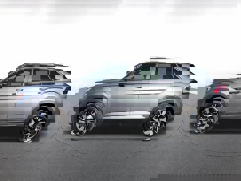 Used 2025 Volkswagen Atlas Cross Sport SE image 9