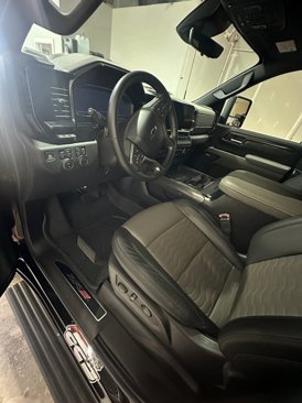 Used 2025 Chevrolet Silverado 2500 ZR2 w/ Technology Package image 5