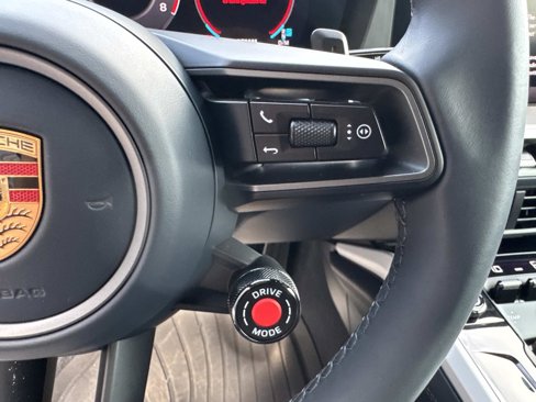 Certified 2025 Porsche 911 Carrera image 25
