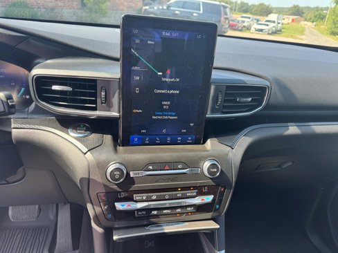 Used 2020 Ford Explorer ST w/ ST Street Pack image 16