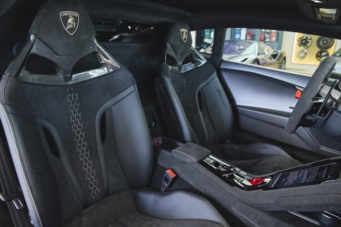 Used 2024 Lamborghini Huracan Sterrato image 30