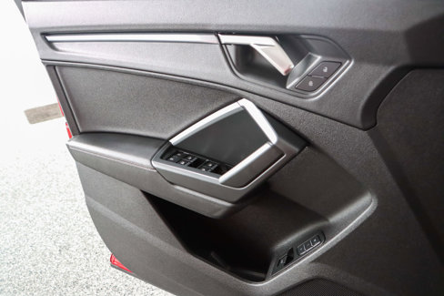 Used 2023 Audi Q3 2.0T Premium Plus w/ Premium Plus Package image 22