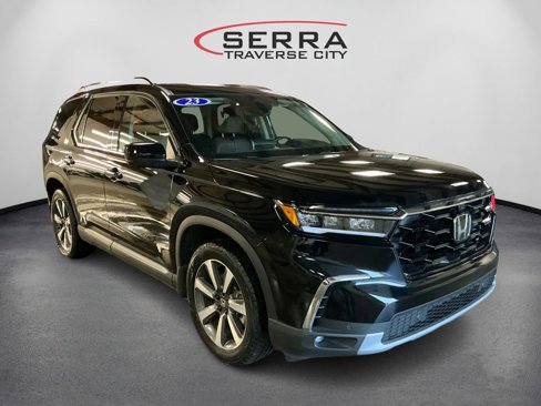 Used 2023 Honda Pilot Elite image 3